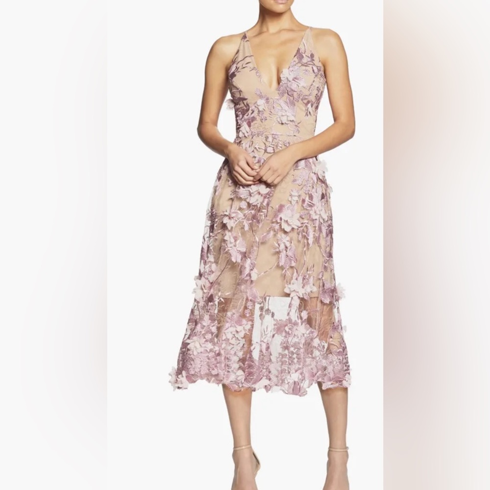 Dress the Population Audrey Dress in Lilac/Nude Embroidered Fit & Flare Midi, L